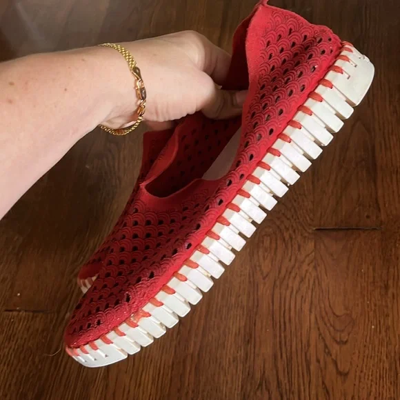 Ilse Jacobsen - Women's Tulip 139 Red Sneakers - Picture 7 of 9